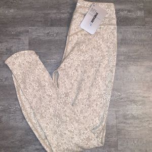 |CYBER MONDAY SALE| Gymshark Fleur Leggings